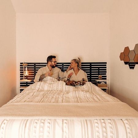 La Love Story Hastiere-par-dela Exterior foto